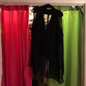 Black Hi-Low Tanktop